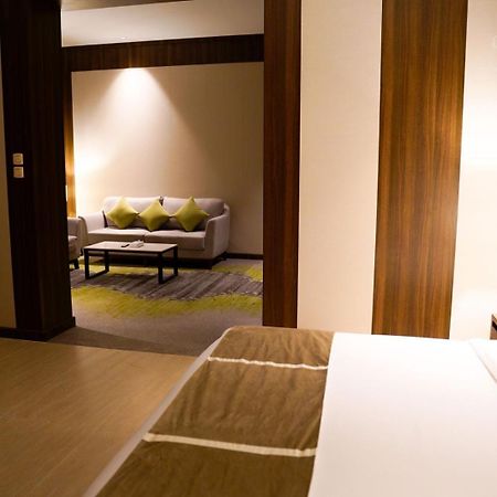 Azar Hotel Ahad Rafidah Luaran gambar