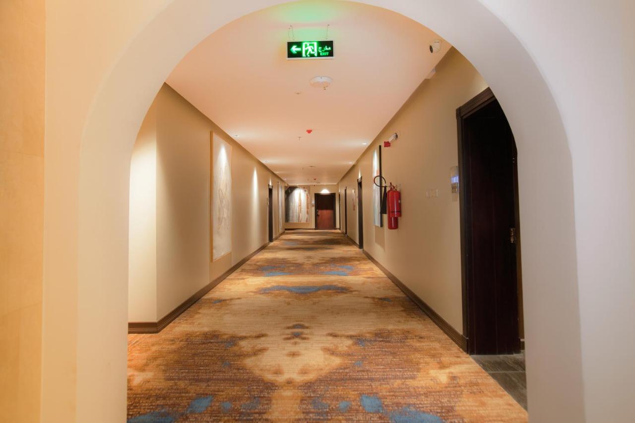 Azar Hotel Ahad Rafidah Luaran gambar
