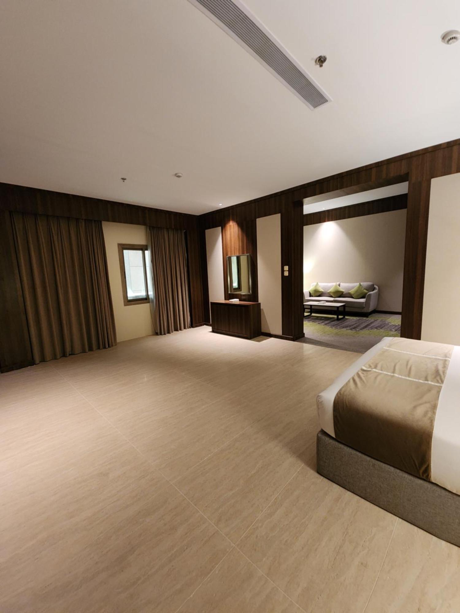 Azar Hotel Ahad Rafidah Luaran gambar